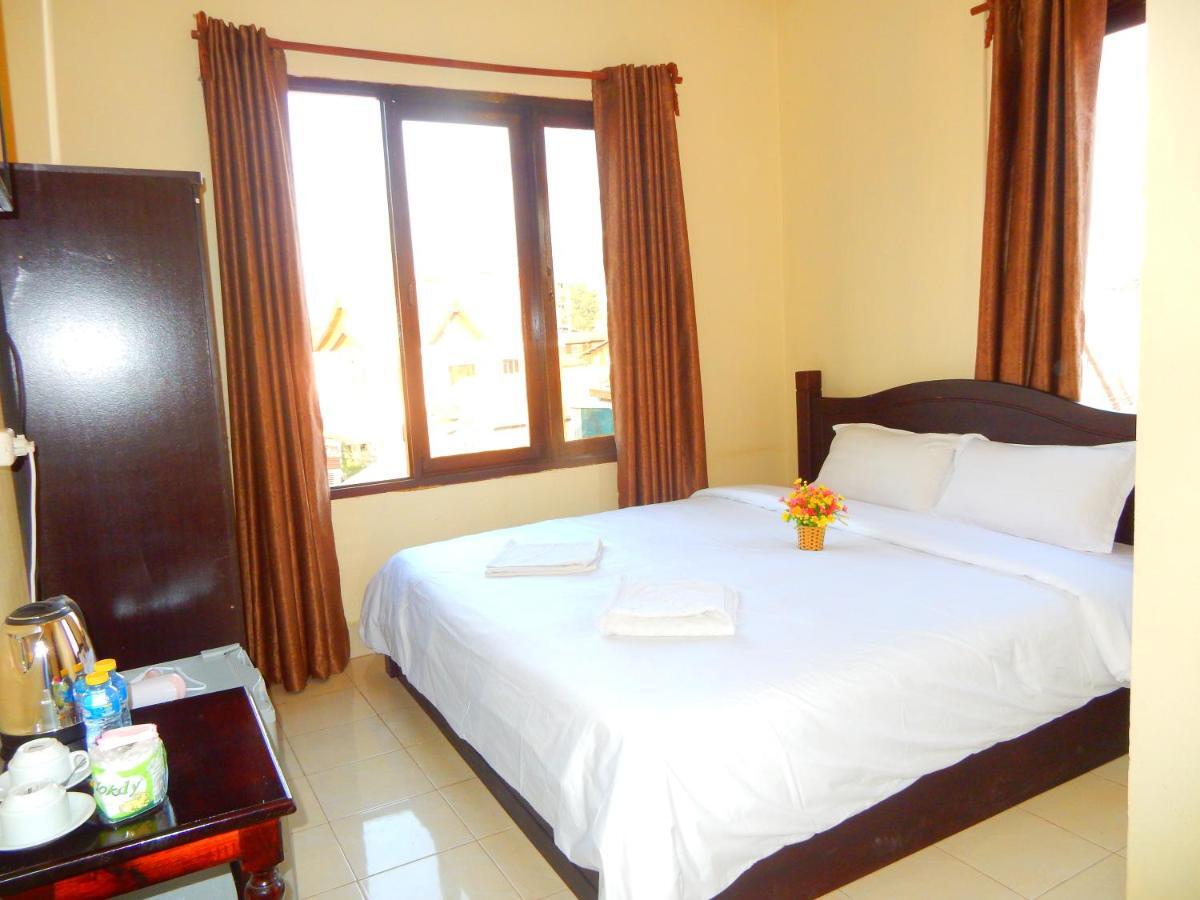 Vang Vieng Camellia Hotel Exterior foto